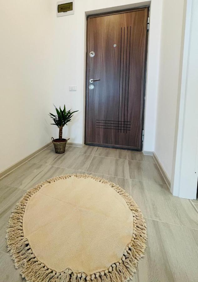Q Royal Apartment - Palas Center Jassy Zewnętrze zdjęcie